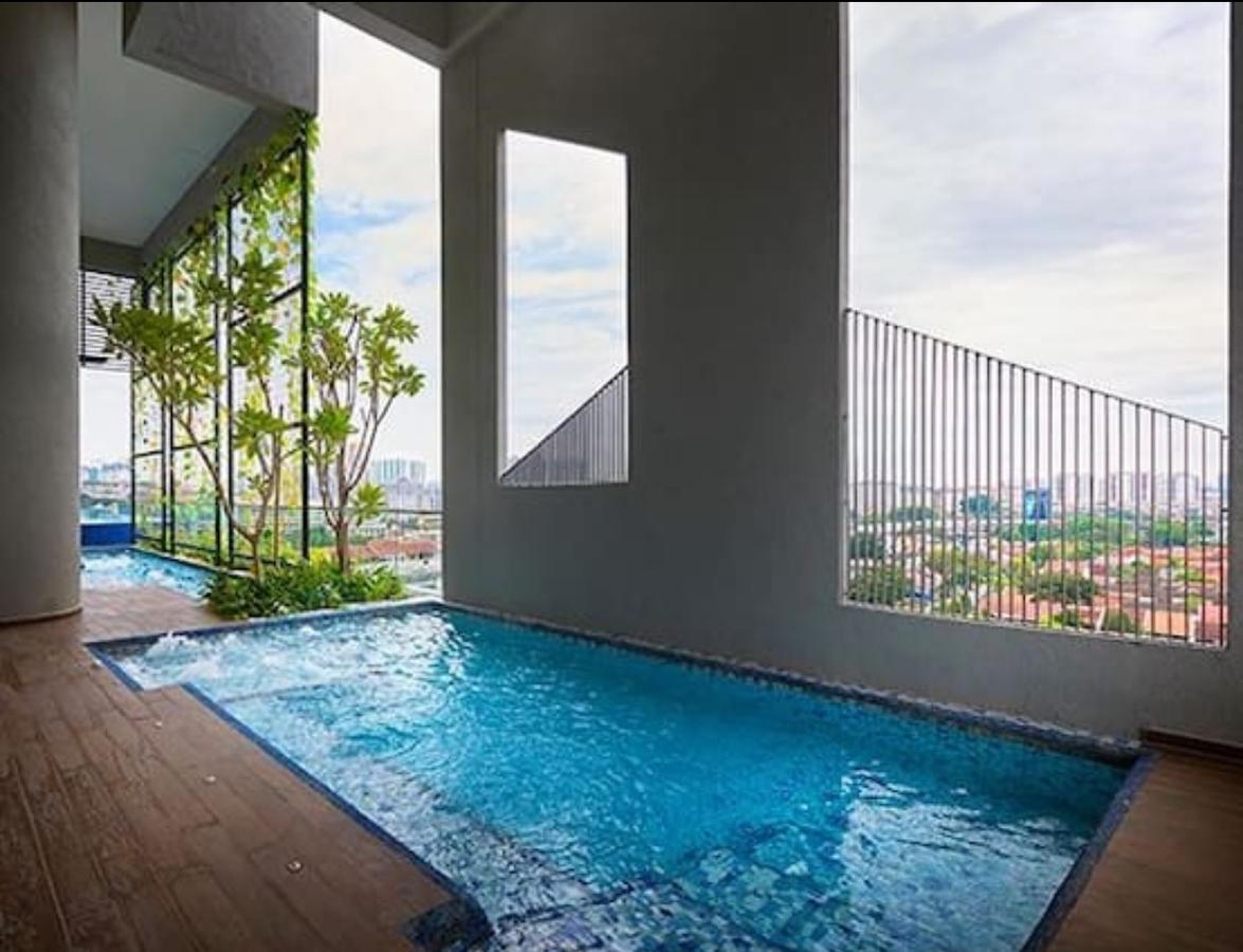 M Premium Petalz Kuala Lumpur